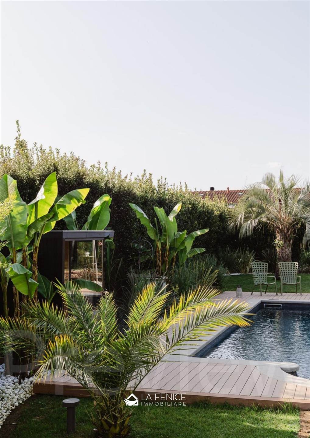 Villa a Montignoso con 7 locali di 236 m2 - Foto