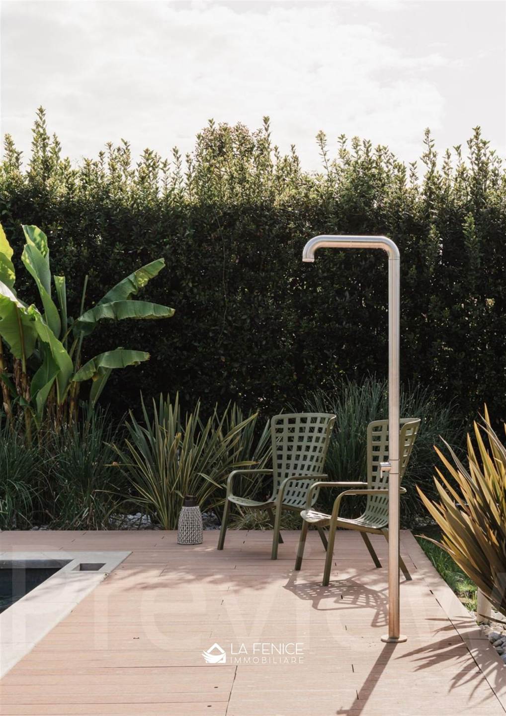 Villa a Montignoso con 7 locali di 236 m2 - Foto