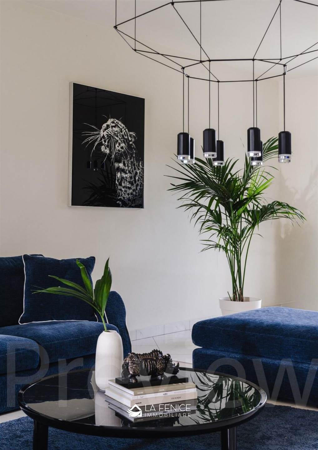 Villa a Montignoso con 7 locali di 236 m2 - Foto