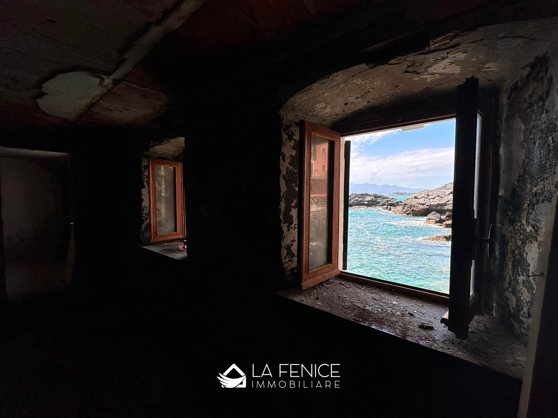 Appartamento a Lerici con 6 locali di 103 m2 - Foto Appartamento a Lerici con 6 locali di 103 m2 - Foto