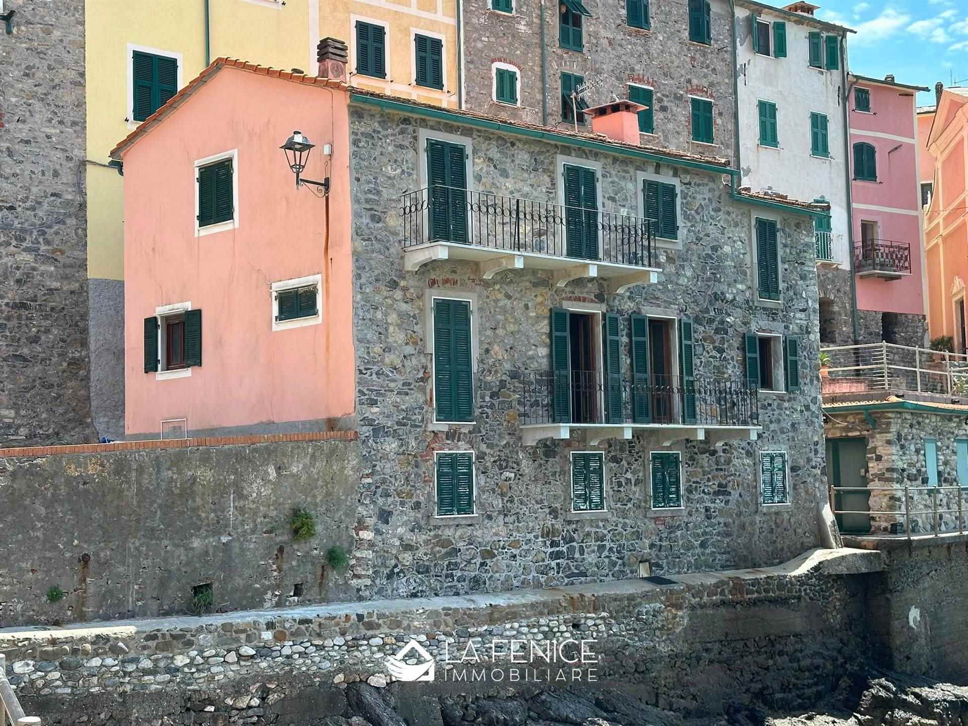 Appartamento a Lerici con 6 locali di 103 m2 - Foto Appartamento a Lerici con 6 locali di 103 m2 - Foto