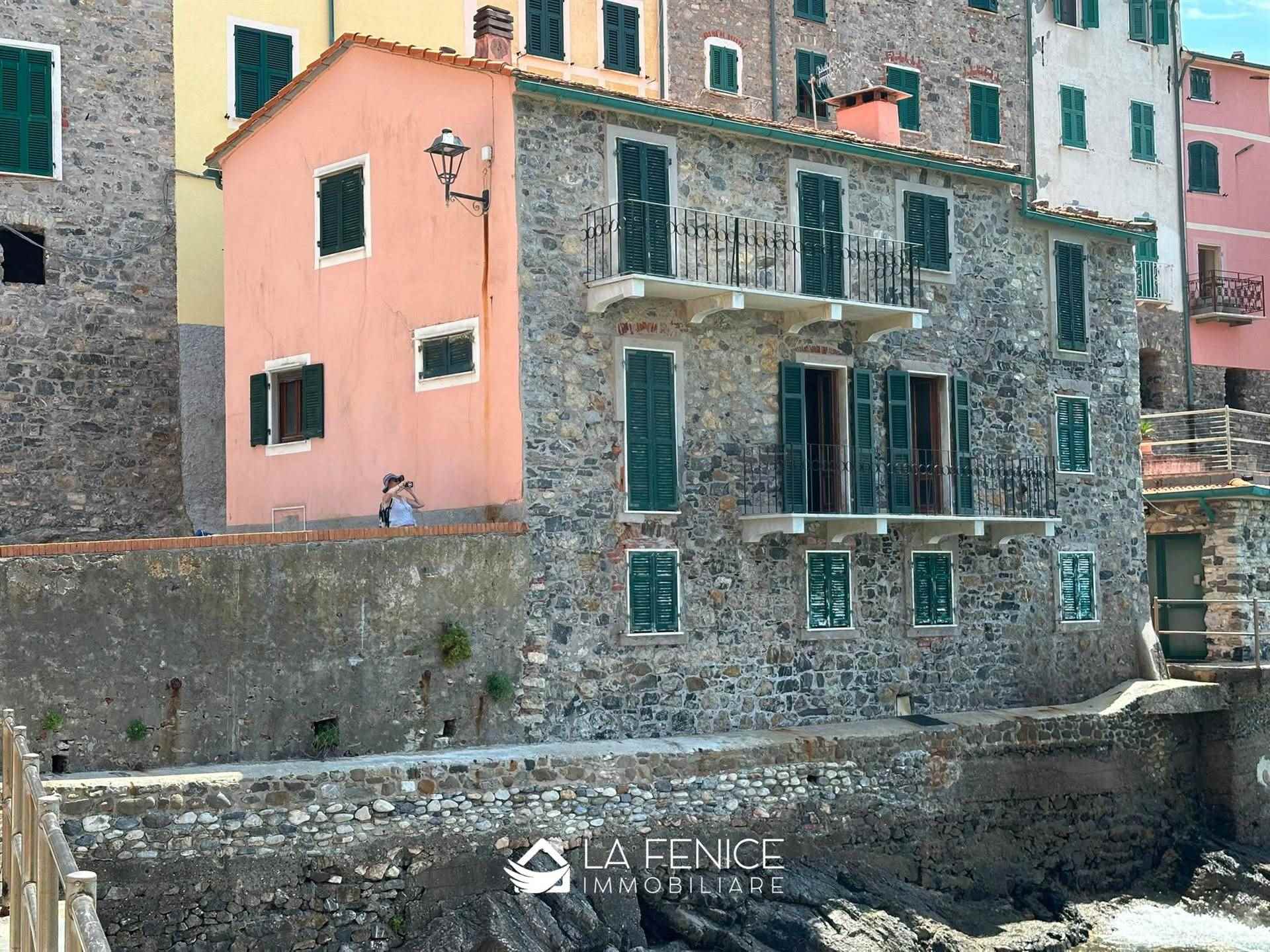 Appartamento a Lerici con 6 locali di 103 m2 - Foto Appartamento a Lerici con 6 locali di 103 m2 - Foto