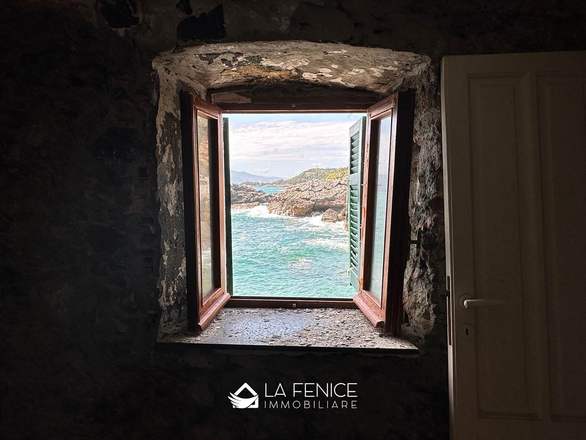 Appartamento a Lerici con 6 locali di 103 m2 - Foto Appartamento a Lerici con 6 locali di 103 m2 - Foto