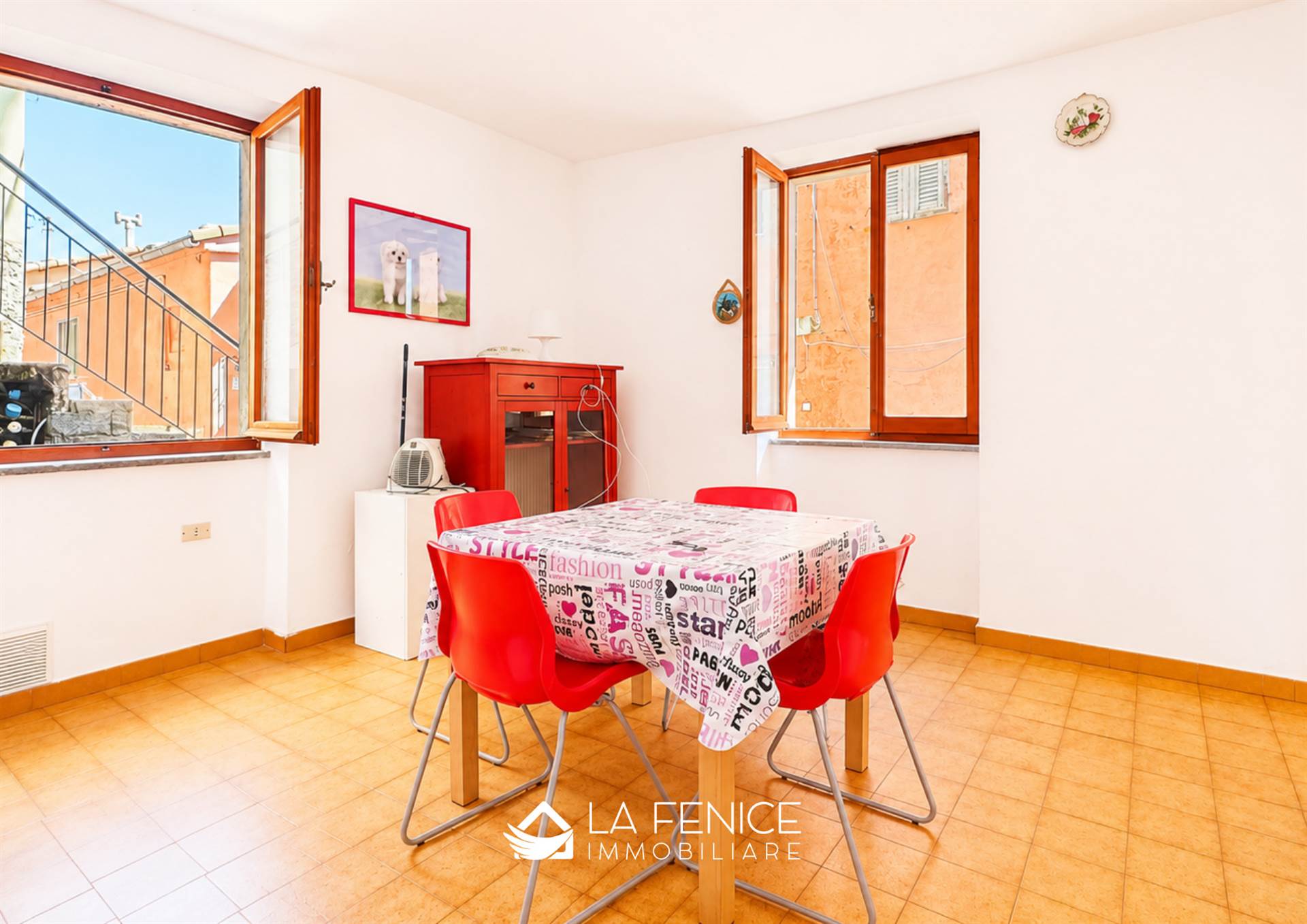 Appartamento a Vernazza con 10 locali di 211 m2 - Foto