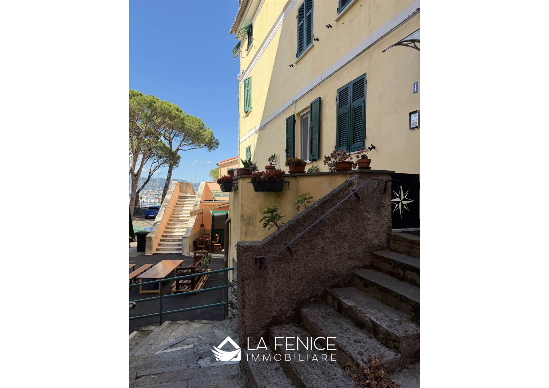 Appartamento a Portovenere con 4 locali di 89 m2 - Foto Appartamento a Portovenere con 4 locali di 89 m2 - Foto