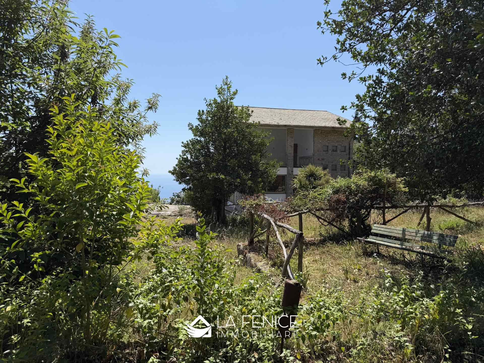 Rustico casale a Riomaggiore con 8 locali di 379 m2 - Foto Rustico casale a Riomaggiore con 8 locali di 379 m2 - Foto