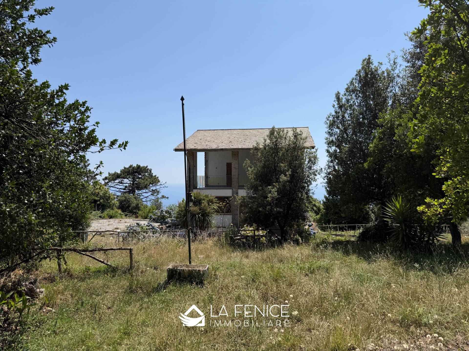 Rustico casale a Riomaggiore con 8 locali di 379 m2 - Foto Rustico casale a Riomaggiore con 8 locali di 379 m2 - Foto