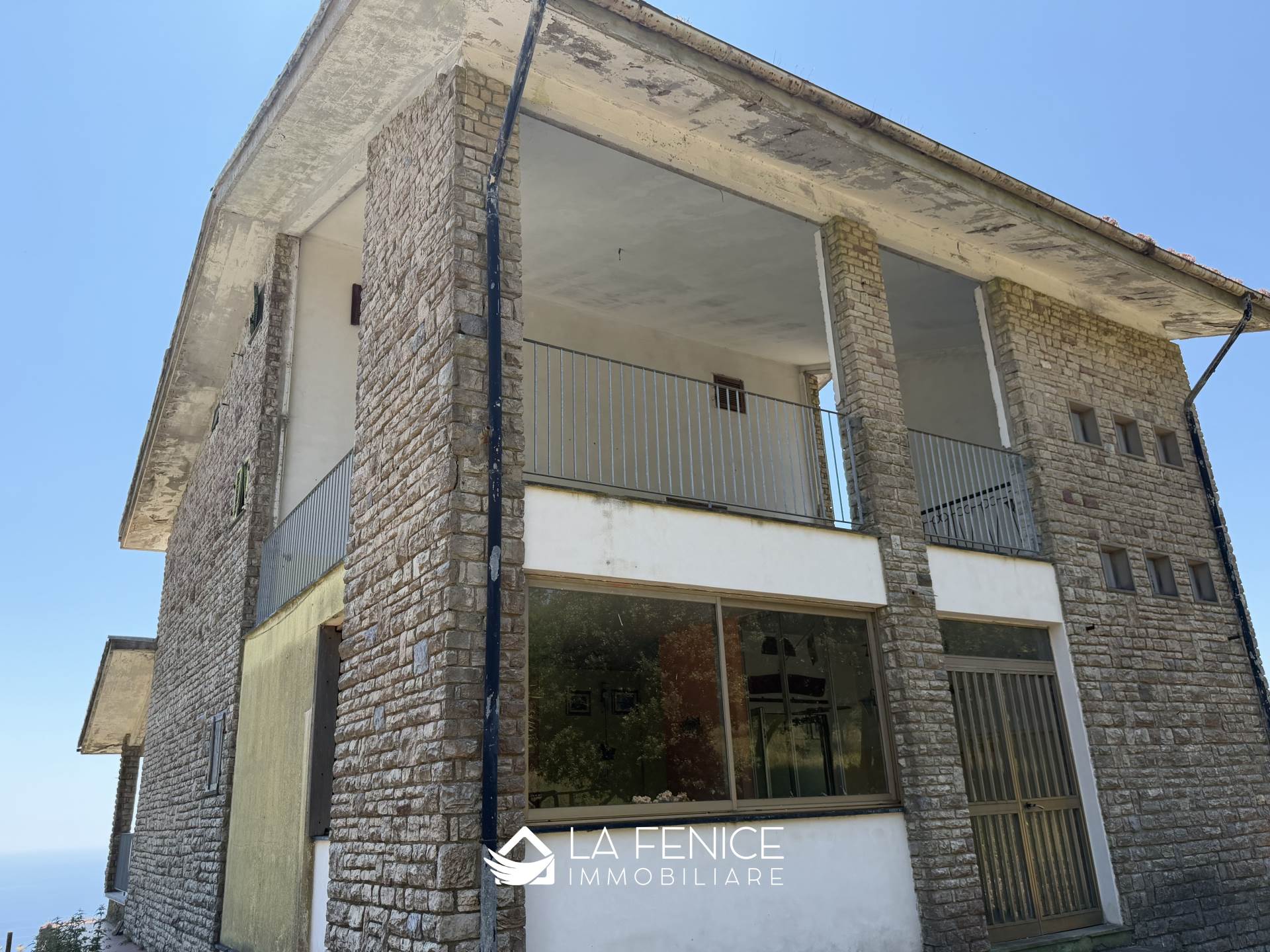 Rustico casale a Riomaggiore con 8 locali di 379 m2 - Foto Rustico casale a Riomaggiore con 8 locali di 379 m2 - Foto