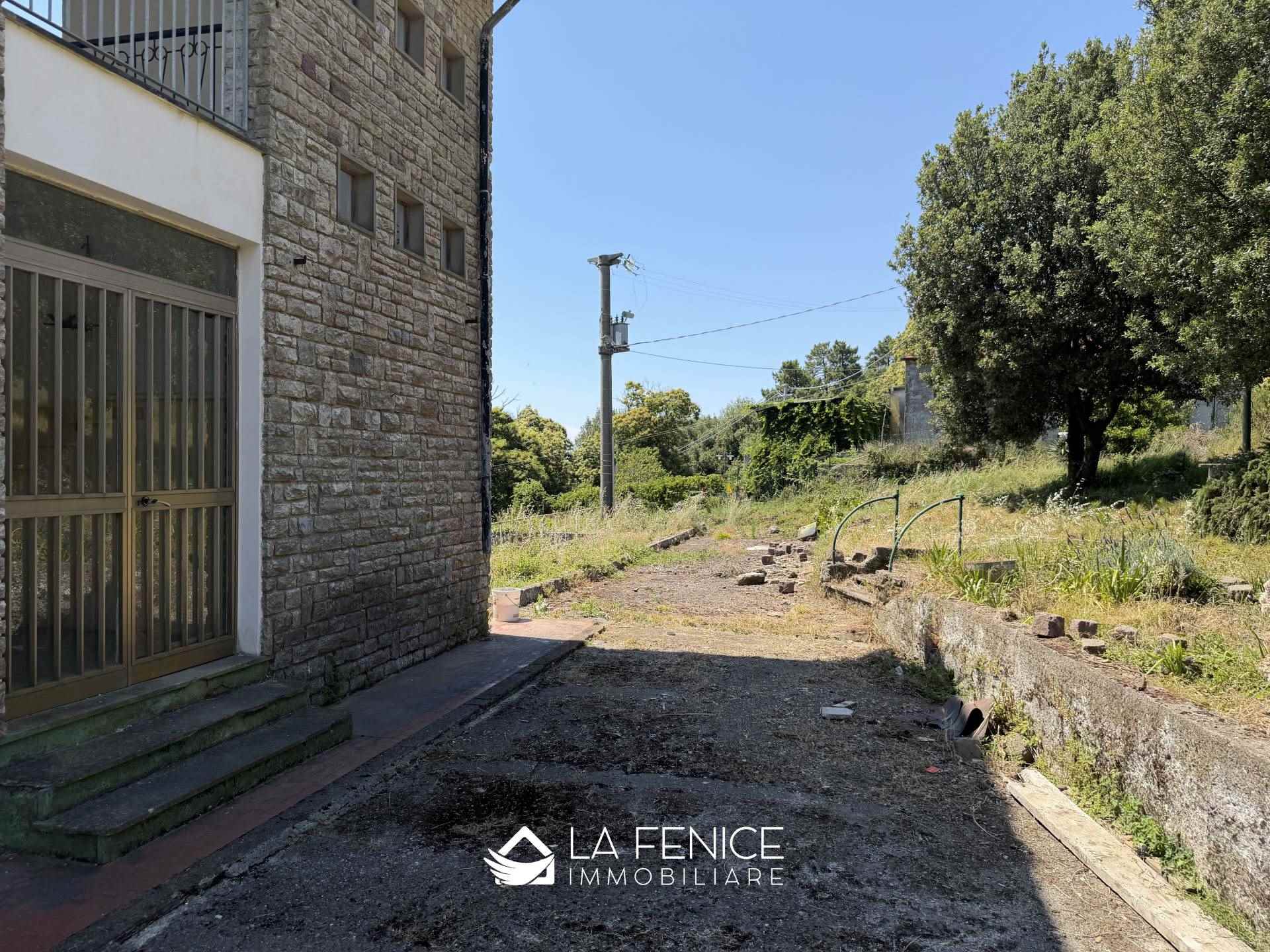 Rustico casale a Riomaggiore con 8 locali di 379 m2 - Foto Rustico casale a Riomaggiore con 8 locali di 379 m2 - Foto