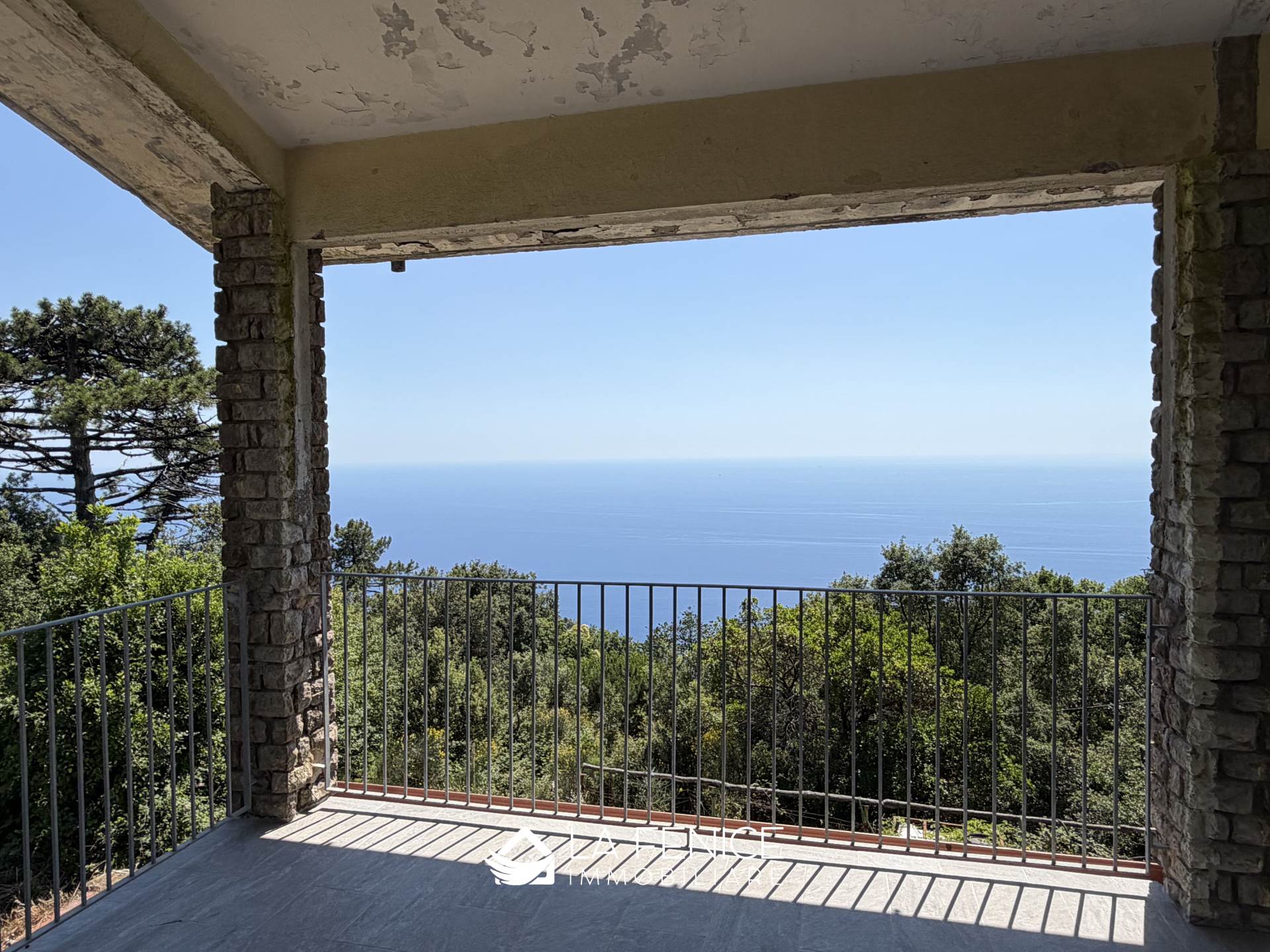 Rustico casale a Riomaggiore con 8 locali di 379 m2 - Foto Rustico casale a Riomaggiore con 8 locali di 379 m2 - Foto