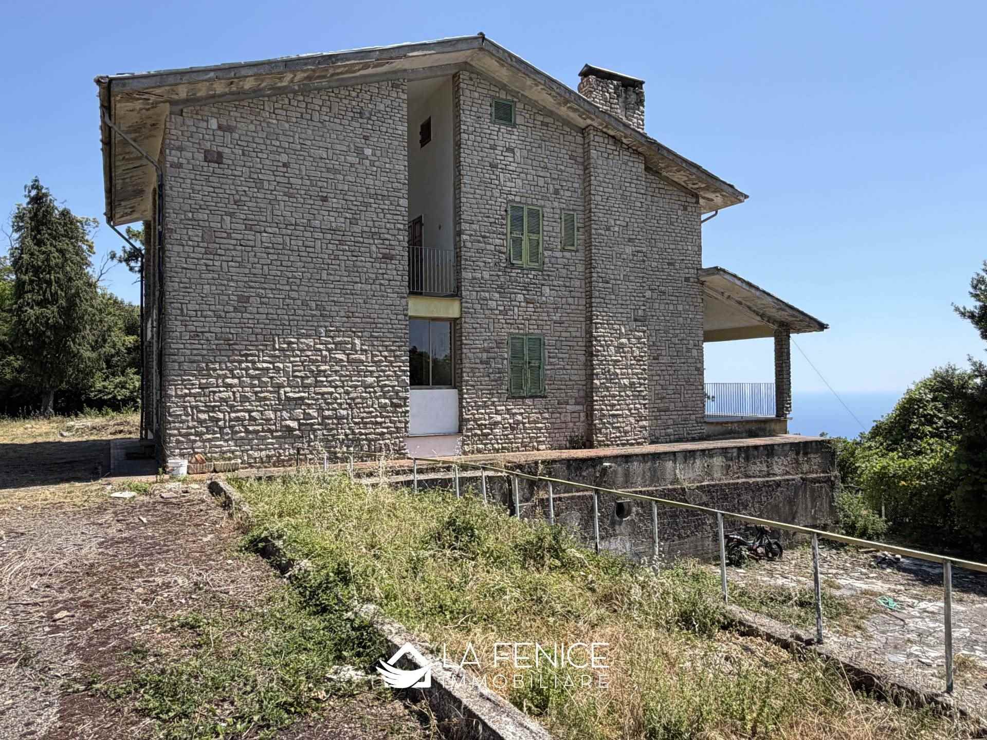 Rustico casale a Riomaggiore con 8 locali di 379 m2 - Foto Rustico casale a Riomaggiore con 8 locali di 379 m2 - Foto