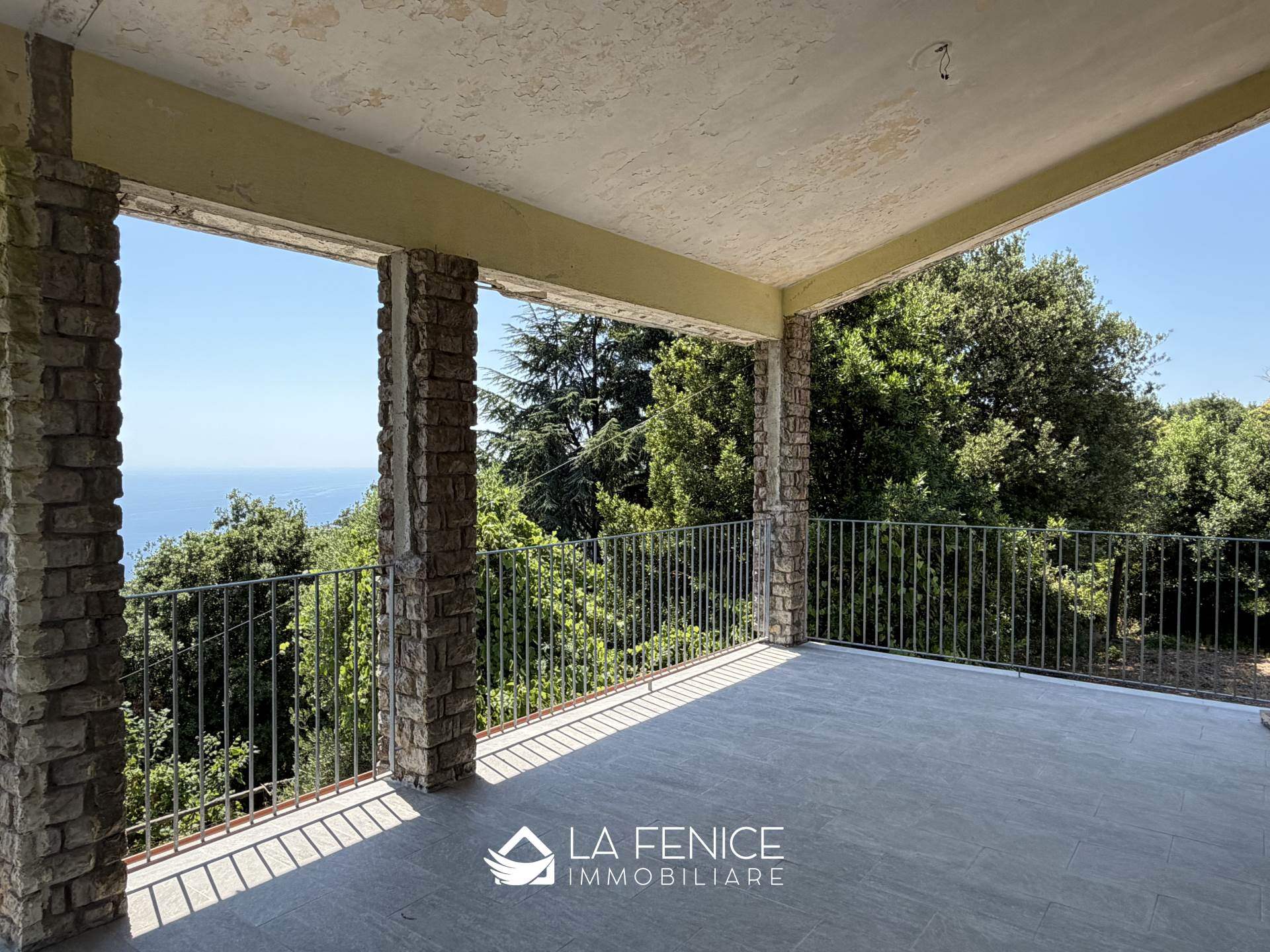 Rustico casale a Riomaggiore con 8 locali di 379 m2 - Foto Rustico casale a Riomaggiore con 8 locali di 379 m2 - Foto