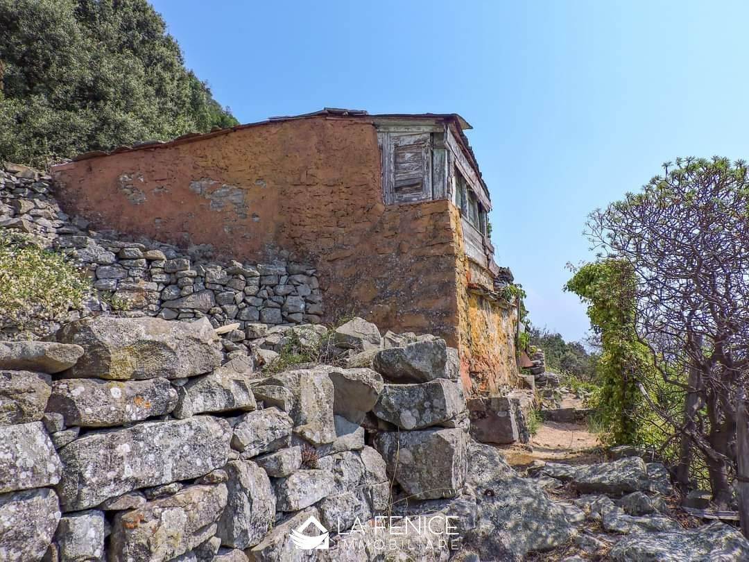Rustico casale a La spezia con 4 locali di 73 m2 - Foto