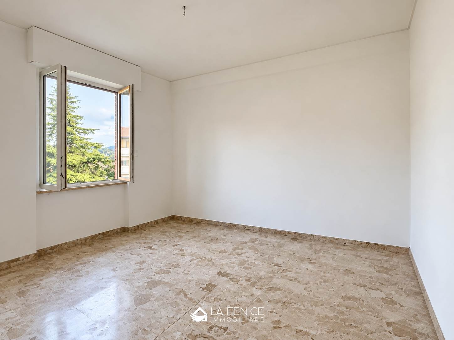 Appartamento a La spezia con 4 locali di 96 m2 - Foto Appartamento a La spezia con 4 locali di 96 m2 - Foto