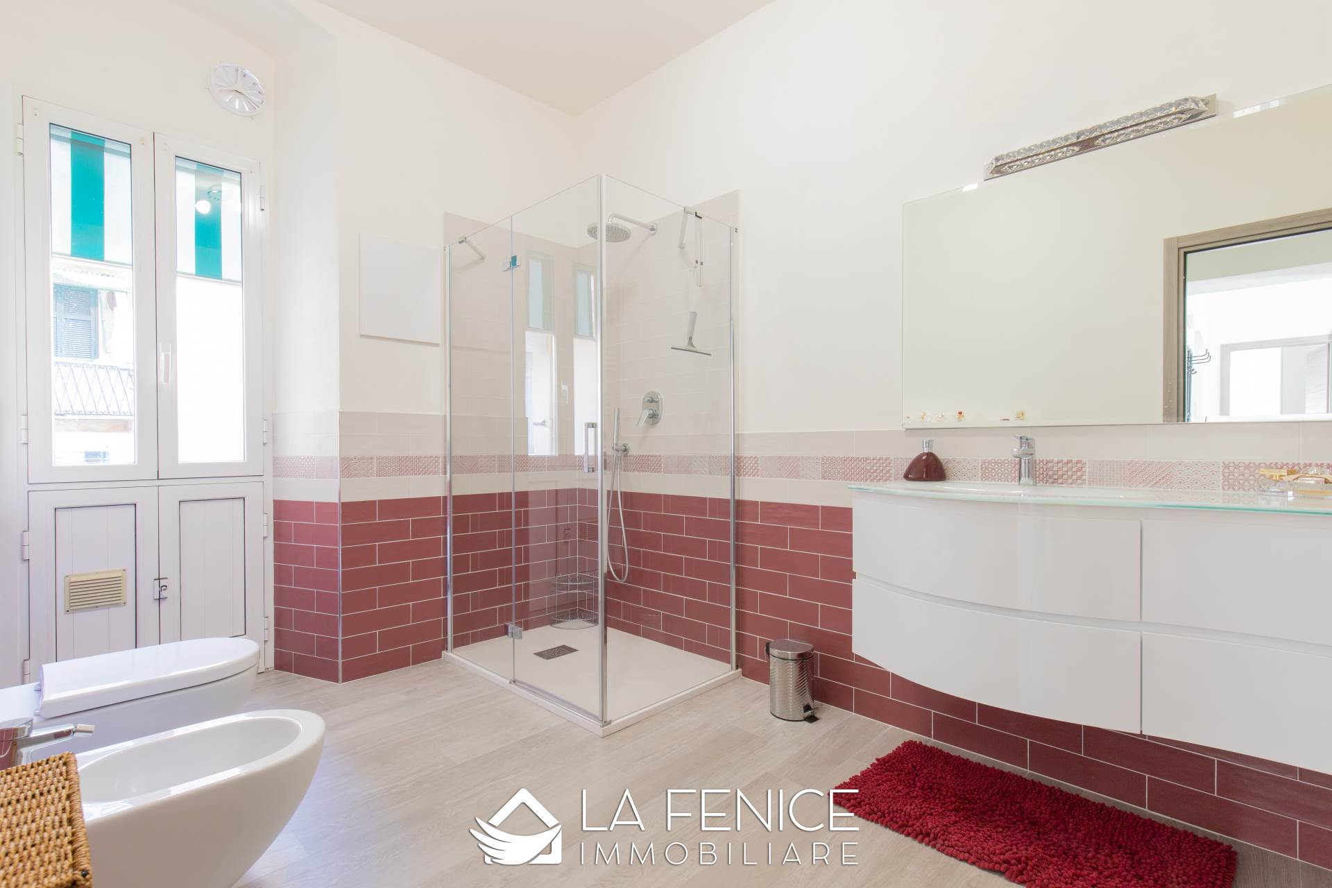 Appartamento a La spezia con 3 locali di 97 m2 - Foto Appartamento a La spezia con 3 locali di 97 m2 - Foto